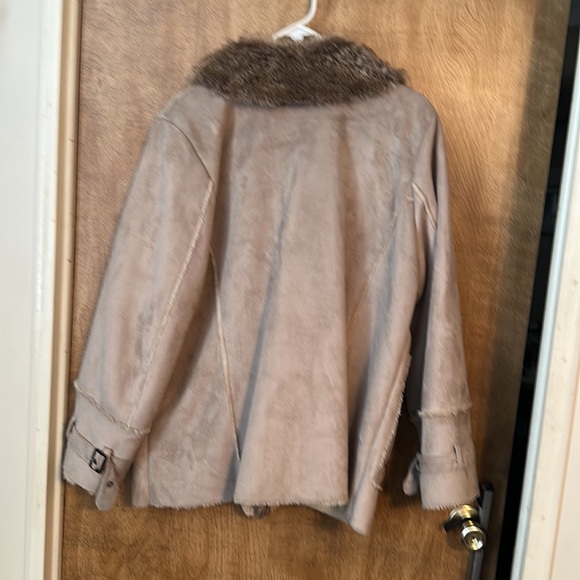 Torrid EUC Vegan Suede Jacket - Picture 2 of 8